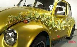 Украшение свадебного автомобиля живыми цветами. - фото 49 simik