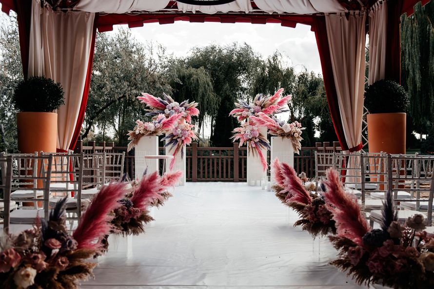 Фото 19004438 в коллекции Портфолио - Оформление свадеб цветами Флориденс