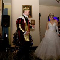 Танец жених в образе Короля