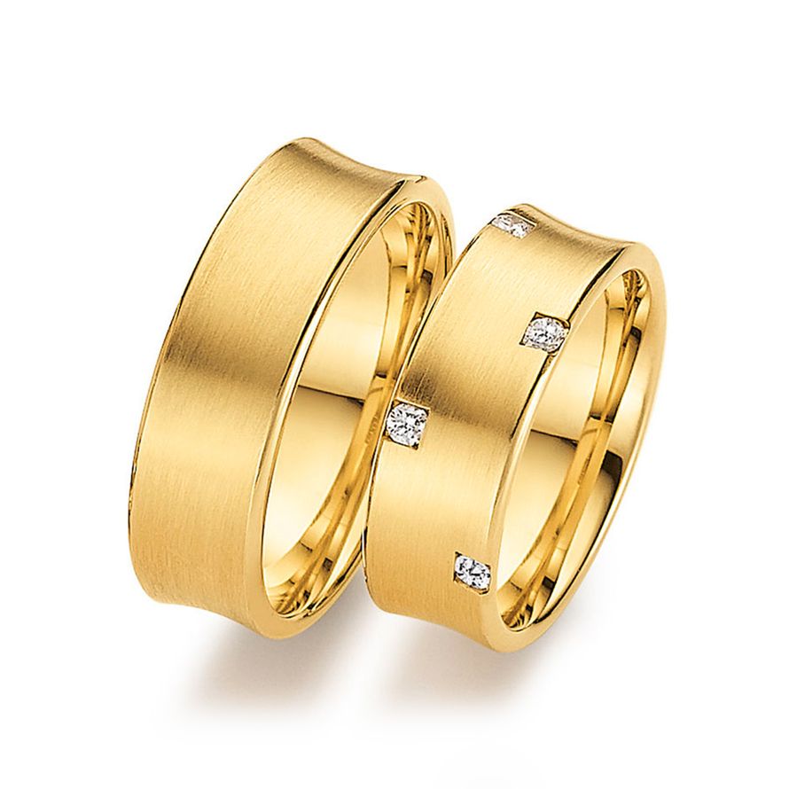 Матовые золотые кольца с бриллиантами на заказ
