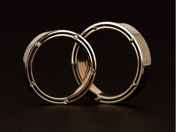 Двойные обручальные кольца с бриллиантами в торцах (Арт 851)