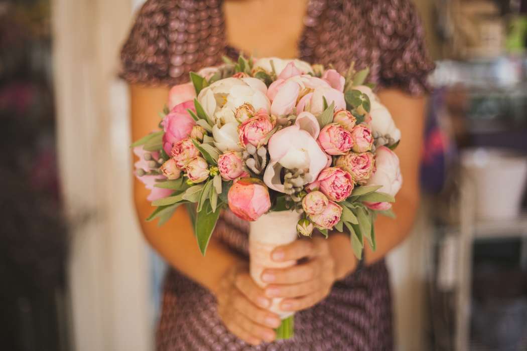 Букетик для невесты, проводила фотосъемку в цветочной лавке - фото 1184287 Фотограф Ольга Платонова