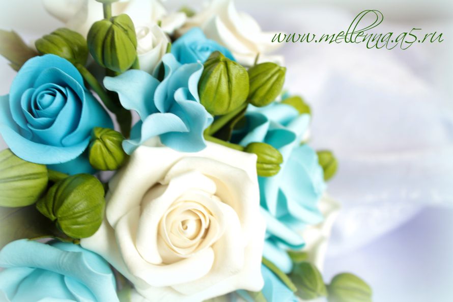 РУЧНАЯ РАБОТА.Свадебный букет "Океан любви" состоит из бутонов орхидей,белых и голубых роз - фото 2850255 Mellenna - цветы из полимерной глины