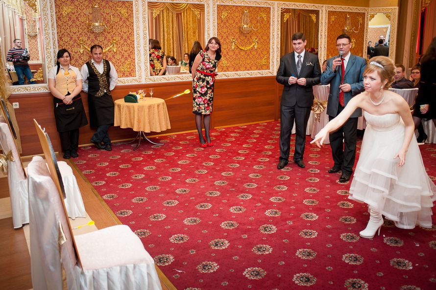 Испытание жениха и невесты - фото 833799 Ведущий Игорь Нечаев