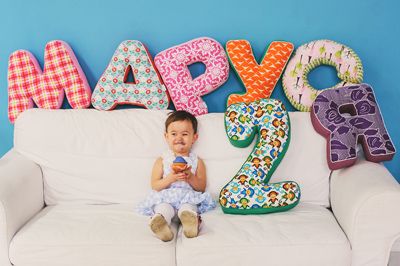 день рожденье, фотостудия,два годика, большие буквы подушки - фото 3249481 Колчанова Светлана фотограф