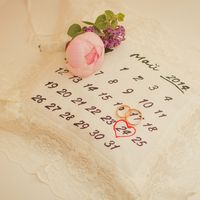 Подушечка для колец в виде календарного листа на свадьбе Татьяны и Сергея 24 мая 2014 