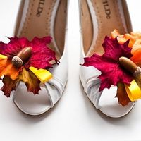 свадьба в стиле "Краски осени"декор туфелек невесты