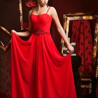 Красное платье для подружки невесты