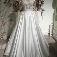 Свадебное платье А2051. Продажа 24.500 руб. Прокат свадебных и вечерних платьев от 1.900 руб. до 14.500 руб. Есть отдельно ряд платьев для проката!