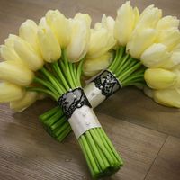 Букет невесты из желтых тюльпанов