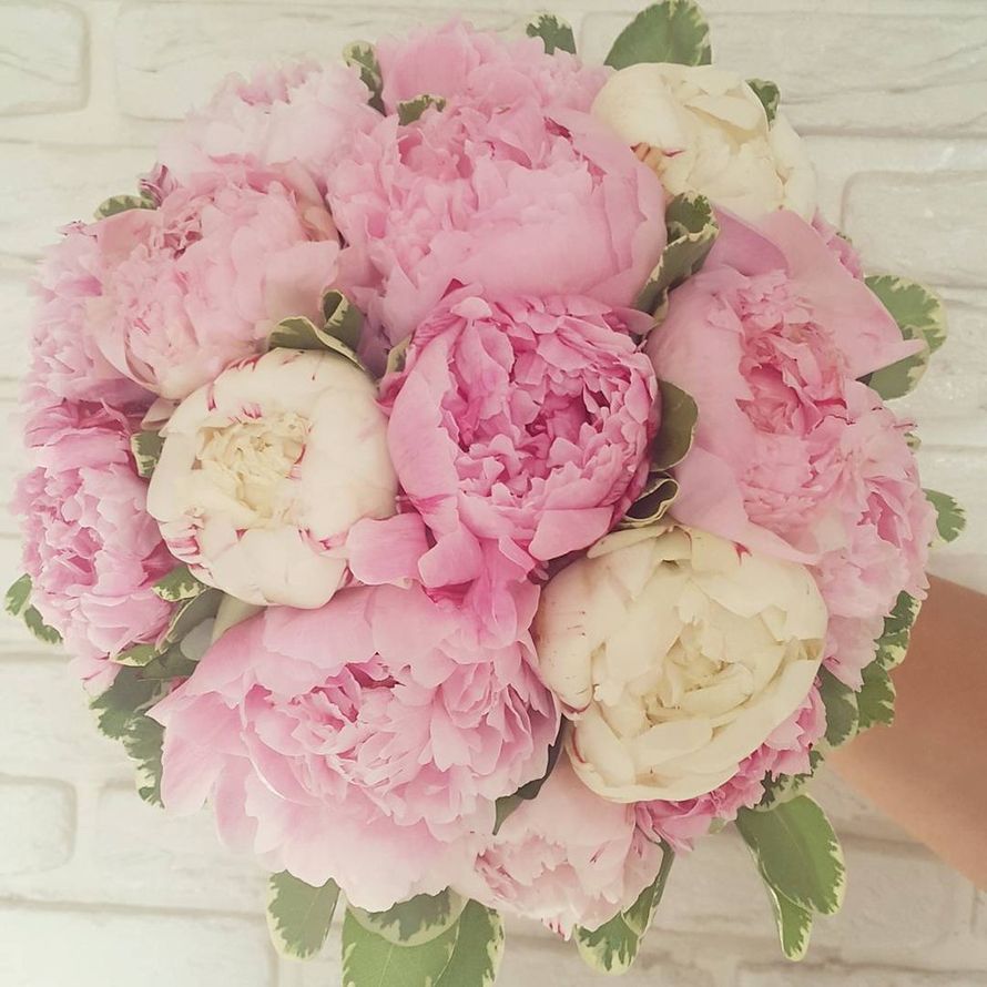 Букет невесты
свадебная флористика
 - фото 9191818 Парикмахер - визажист Алла Зинченко