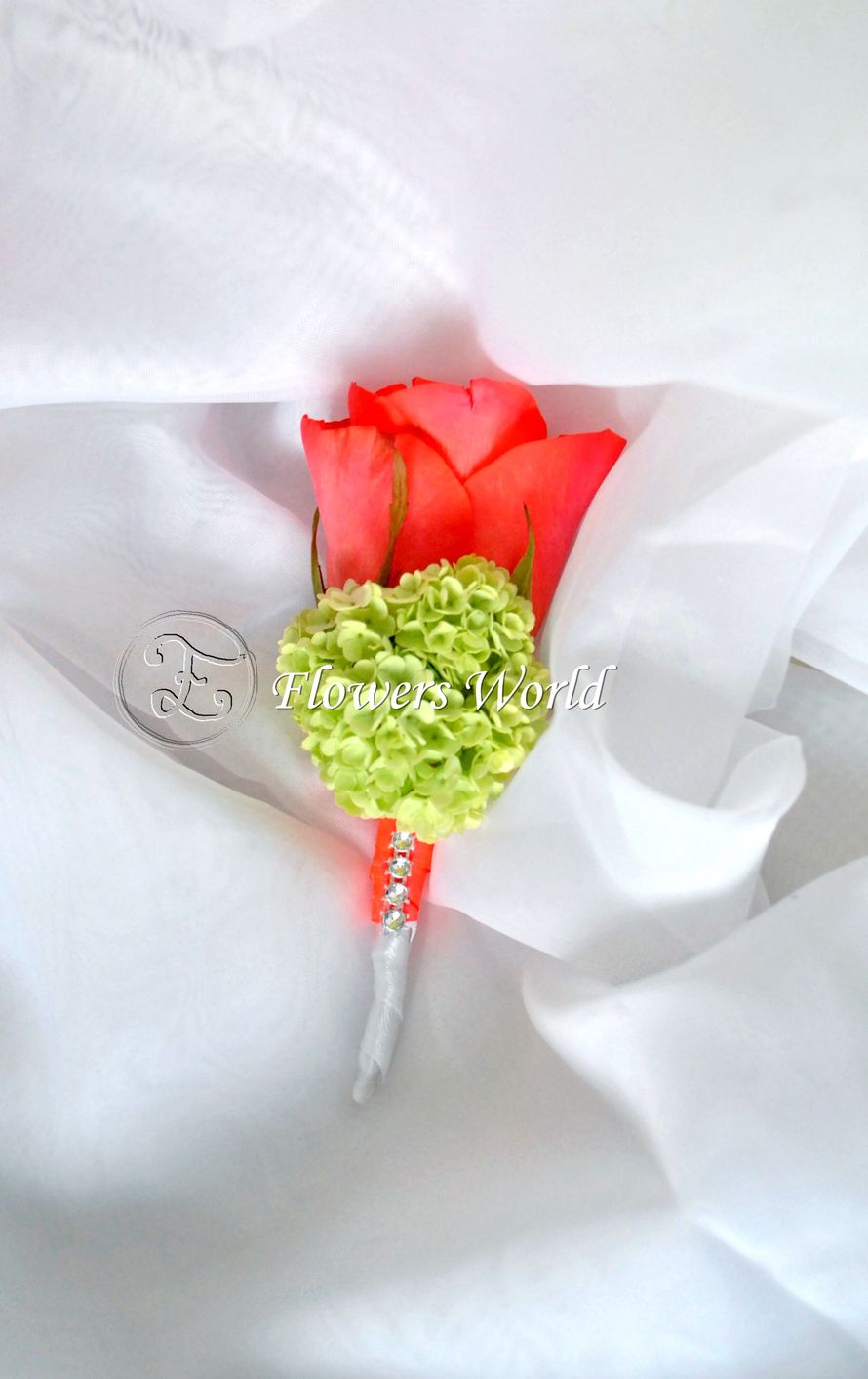 Бутоньерка для жениха в коралловом цвете из розы - фото 2344332 Flowers World студия свадебной флористики и декора