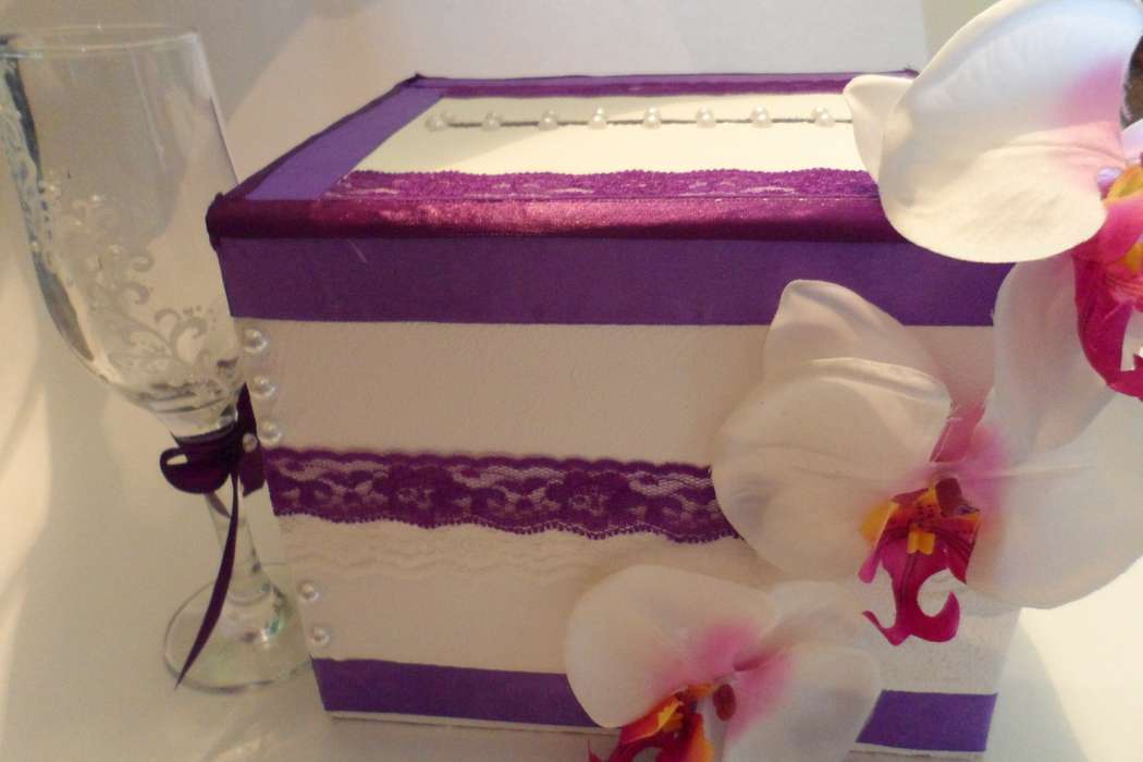 Вот такой чудесный набор с орхидеями и росписью на бокалах для фиолетовой сувадьбы - фото 2049930 "Hand-made - свадебные украшения