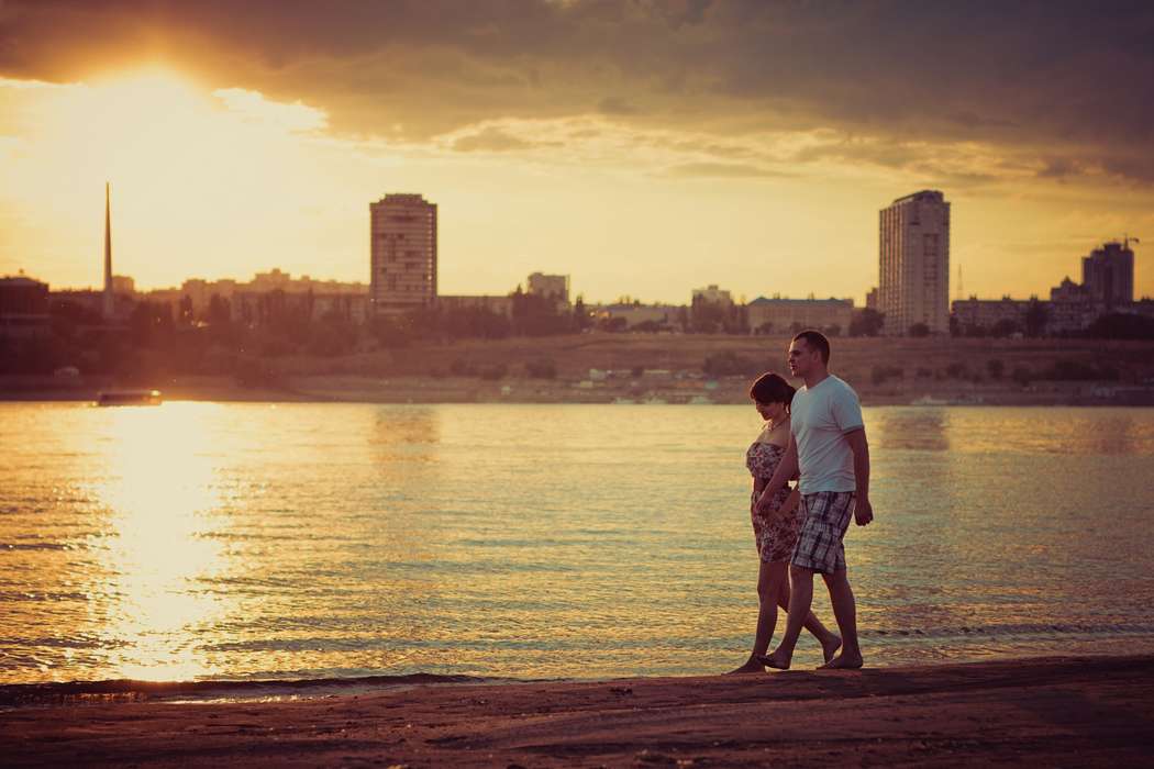 Фотосъемка Love Story у реки на закате  - фото 2042106 Анна Рыжкина - свадебный фотограф