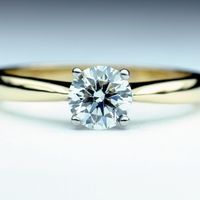 Кольцо для предложения с бриллиантом 1карат.Цена от 250000руб.