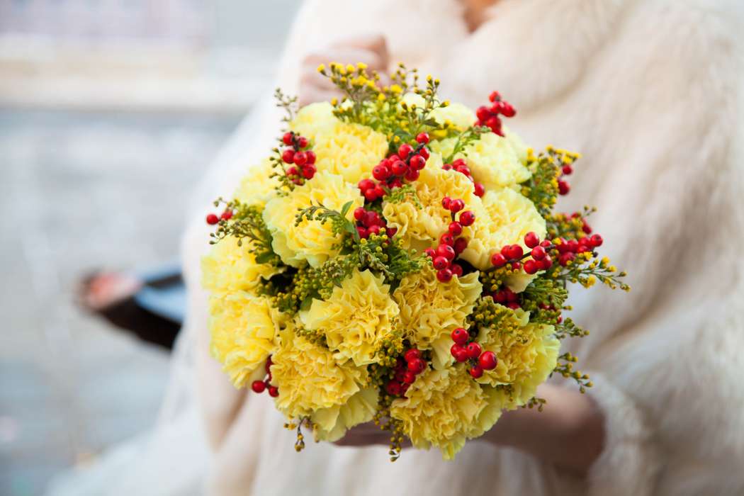 Букет невесты из гвоздик для Татьяны - фото 2218318 Силина Яна - свадебная флористика