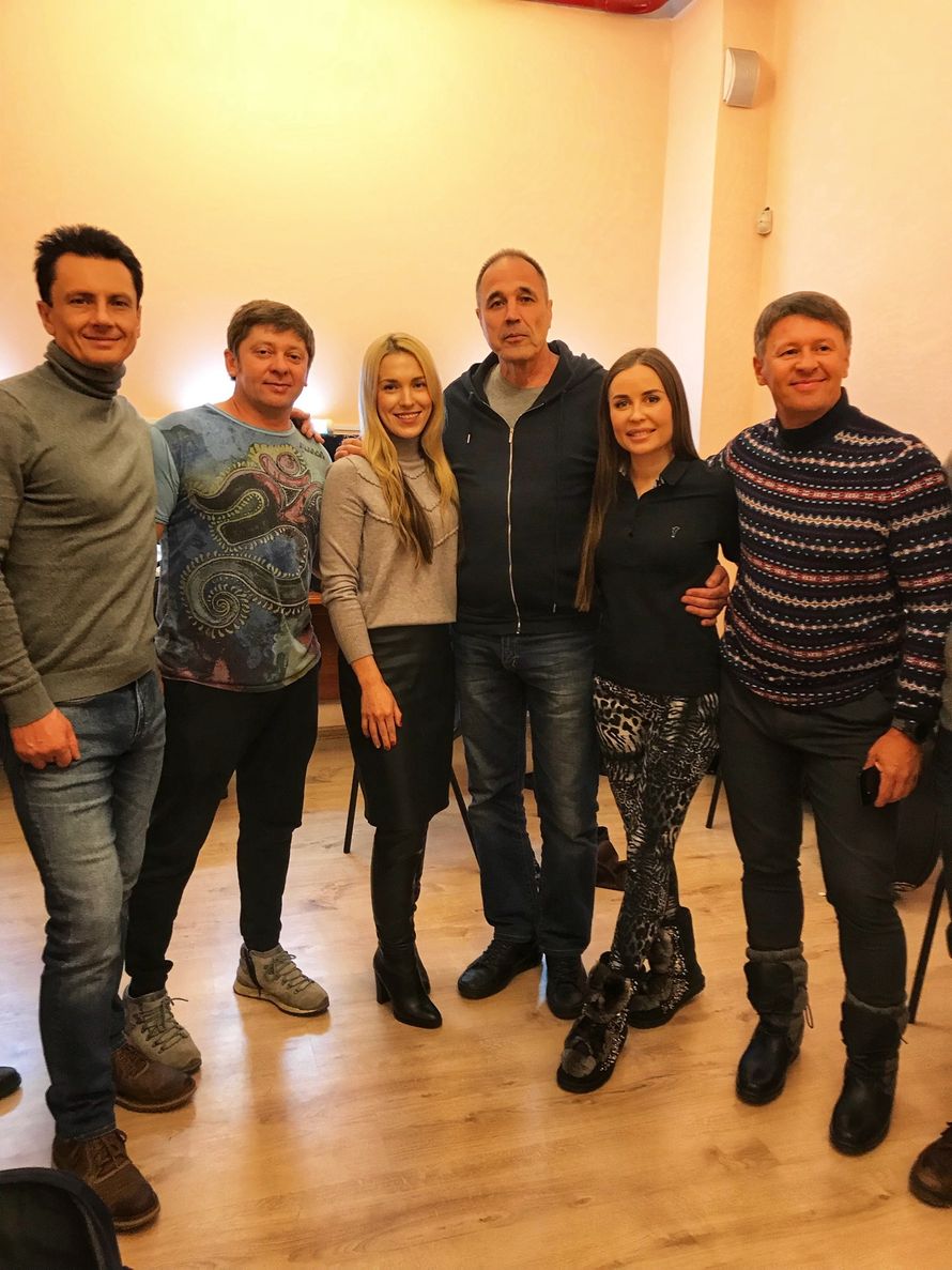 Ансамбль казаков баска. Ансамбль предложения. Ансамбль танца иртыш омск фото. Ансамбль предложения. Современная казачья семья.