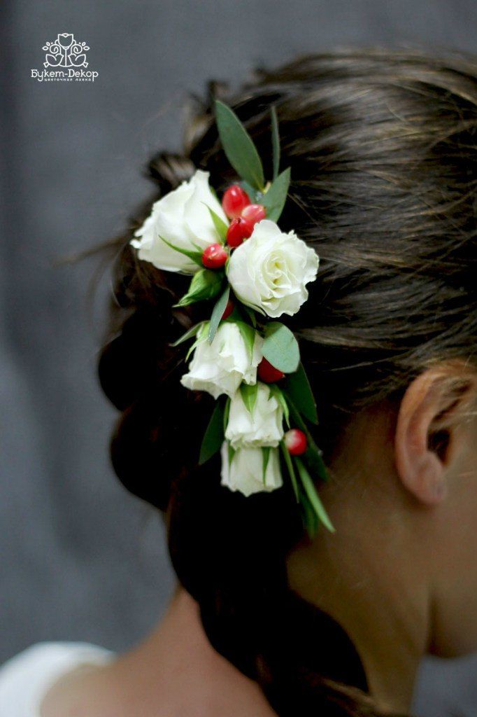 Цветы в причёску невесты