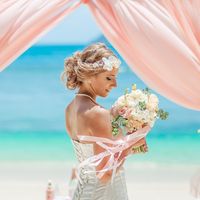 невеста на пляже.
свадьба мечты на берегу