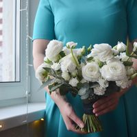 Букет невесты из пионов и роз