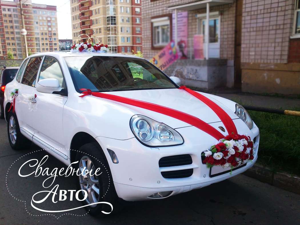 Украшение свадебного автомобиля в красном цвете - фото 3181313 Свадебные авто - оформление автомобиля