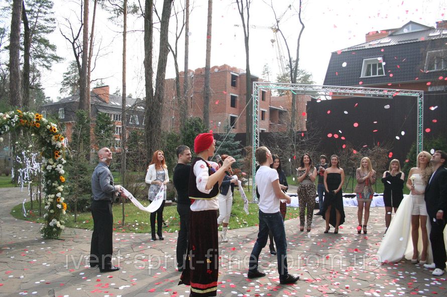 Выездная церемония в украинском стиле. - фото 3090493 Агентство праздников и свадеб Марины Лазоренко