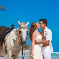 жених и невеста, съемка в Доминикане, поцелуй,  пляж Макао