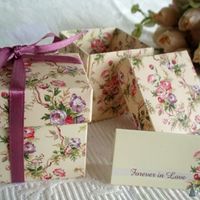 Цветочная бежевая, бонбоньерки