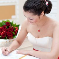 Свадебная прическа с косичкой