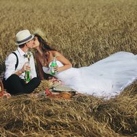 свадебная фотосессия в поле