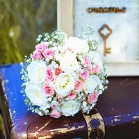 Букет невесты в бело-розовых тонах