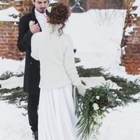 азработка концепции и организация съемки @wellwedding
Декор @wellwedding_decor
Флористика @stereo_flowers
Образ невесты и жениха @alenanovikovav
Обручальные кольца и авторские украшения @infanta_rings
Каллиграф Татьяна Бездольная
Торт @tortoliano
Деревянн