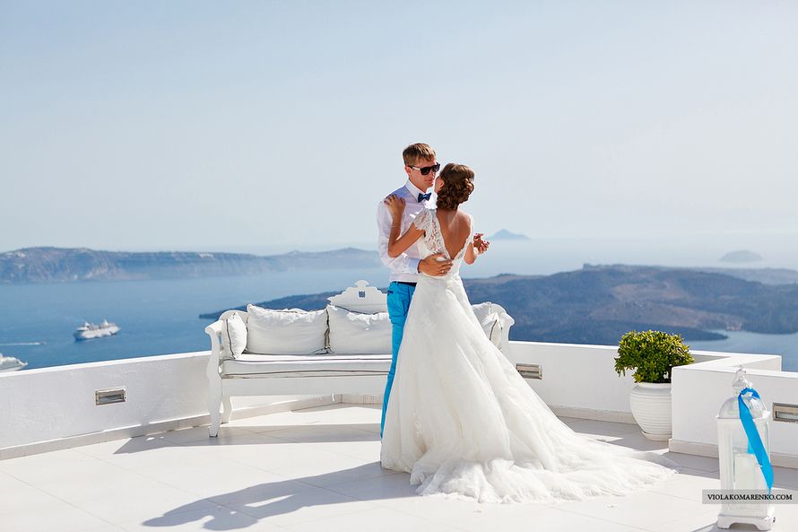 Blue maria. Свадьба на Санторини. Свадебная фотосессия на Санторини. Красивая церемония в Греции. Свадебная фотосессия в Греции.