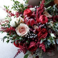 Букет невесты в цвете марсала с протеей
Фото Алексей Малышев
Флорист Пашкова Ольга
