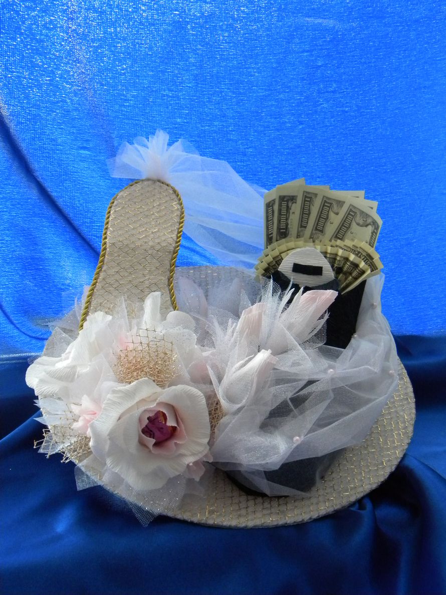 Вот так не обычно можно преподнести денежный подарок. - фото 872099 Свадебные аксессуары от Елены Маслиевой