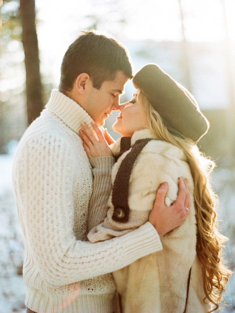 Russian romance. Romantica Russian. Romantic Russian Winter. Russian Engagement photos.