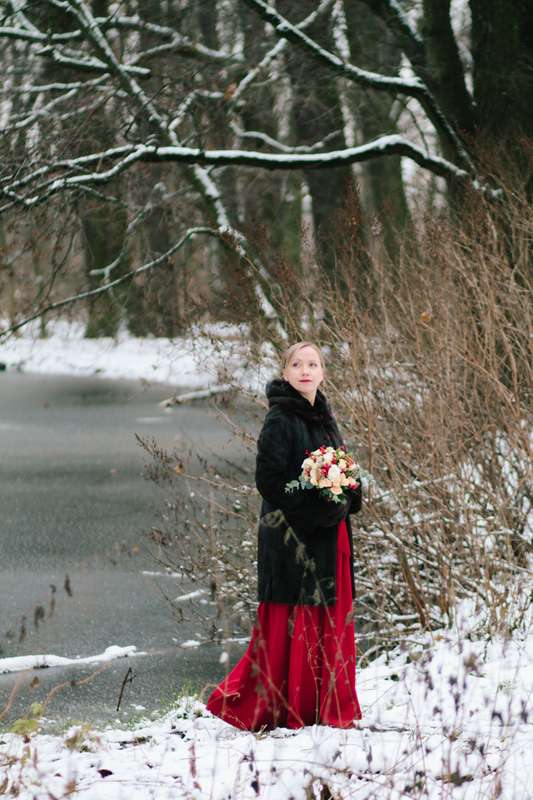 Зимняя свадьба в красных тонах - фото 7920122 Свадебный фотограф Марина Новикова