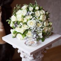 Букет невесты из кустовой розы, брунии и гипсофилы