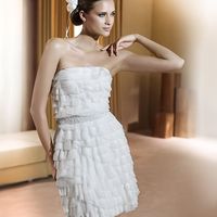 В НАЛИЧИИ!!!

Pronovias Finlandia-Futuro

Точная копия марки Pronovias. Свадебное платье - трансформер. В любую минуту ты можешь изменить стиль платья, отстегнув юбку. 

Размер - S
Застежка - шнурок
Цвет - белый