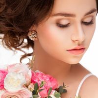 макияж, прическа, образ - Элла Бугарь 
фото - Natalia Schwarz 
модель - Лера 
цветы - 