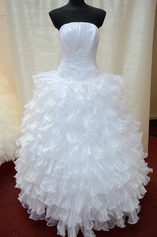 Платье 29 - фото 5369945 Магазин "Все для свадьбы и торжества"