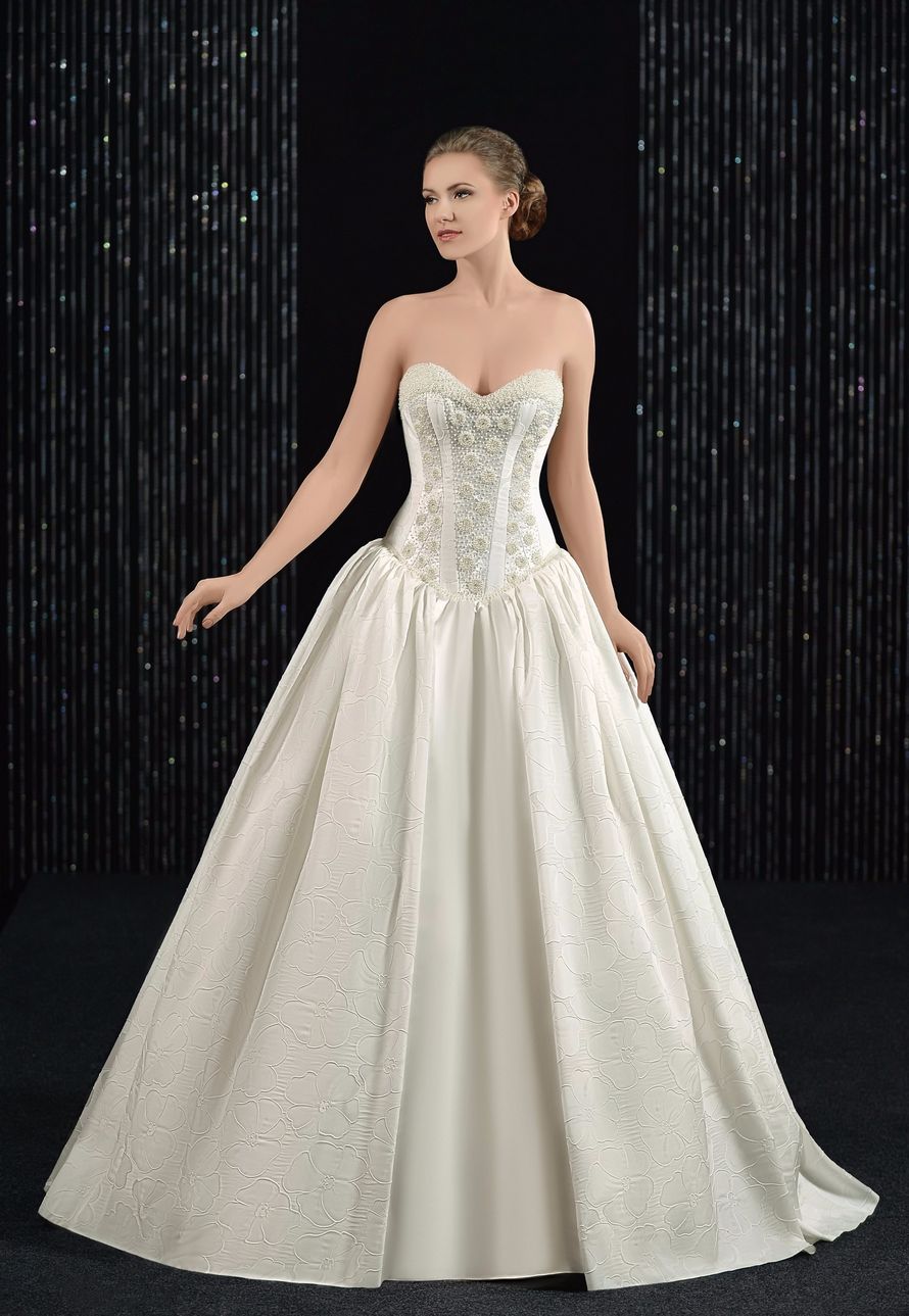 Stefani Art 1-280061 - фото 5387535 Дизайнерские свадебные платья Belleza e Lusso