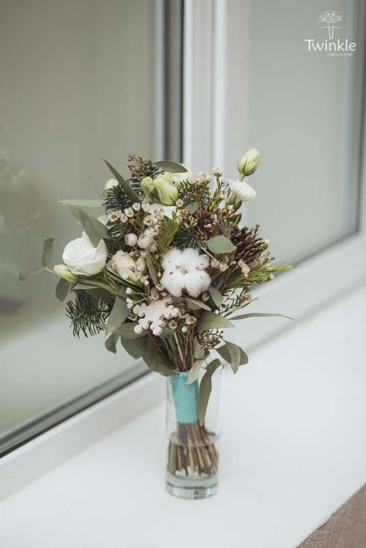 Букет невесты, зима, зимняя свадьба, снежинки, шишки - фото 8059404 Студия ярких событий Twinkle 