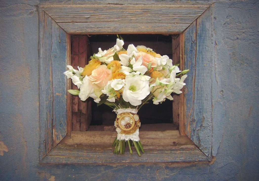 Фото 2469865 в коллекции Букет невесты - Студия флористики и декора "Клумба"