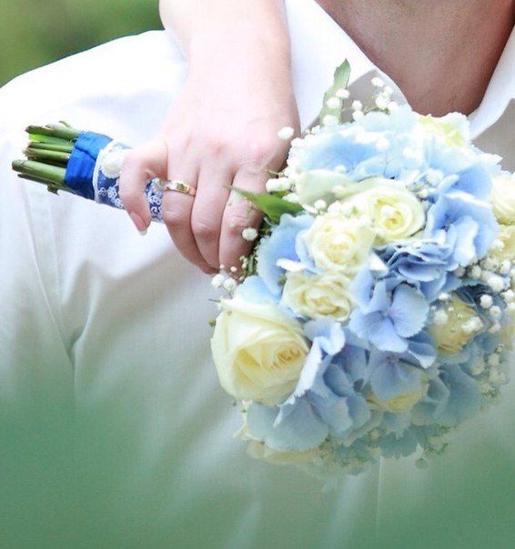 Букет невесты , гортензия , роза , кружево , голубой , белый. - фото 10007694 Флорист Светлана Плотникова