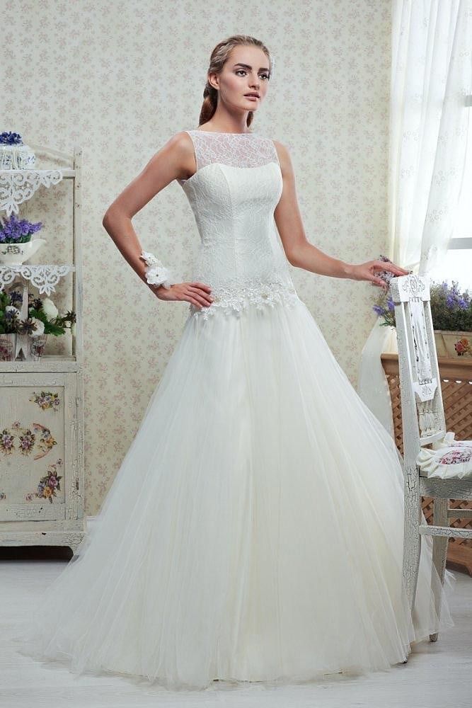 Платье свадебное со съёмным болеро