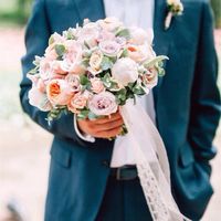 Букет  невесты из пионов и пионовидных роз