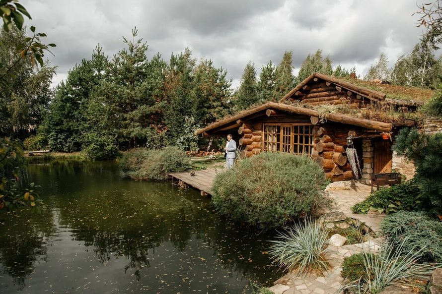 Таежник отель парк горный алтай. Лесная заимка белокуриха. Таежный 1 2 3 4. Дом отдыха связист звенигород. Заимка лесника белокуриха.