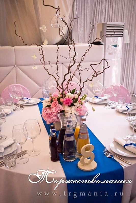 цветочная композиция на стол гостей - фото 2736275 Торжествомания - студия декора и флористики