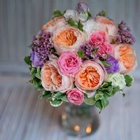 нежный букет невесты из пионовидных роз